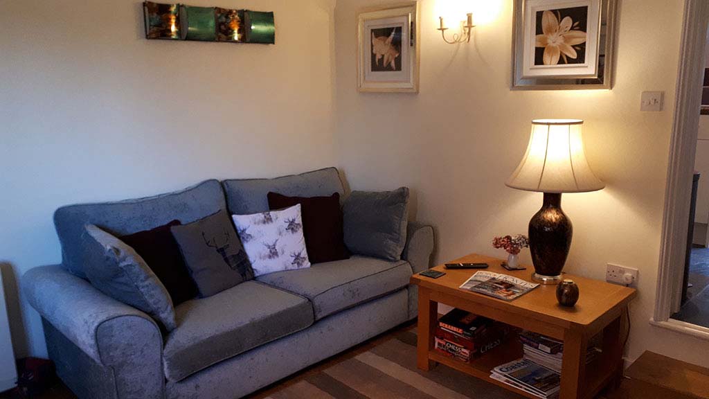 19 Upper Linney