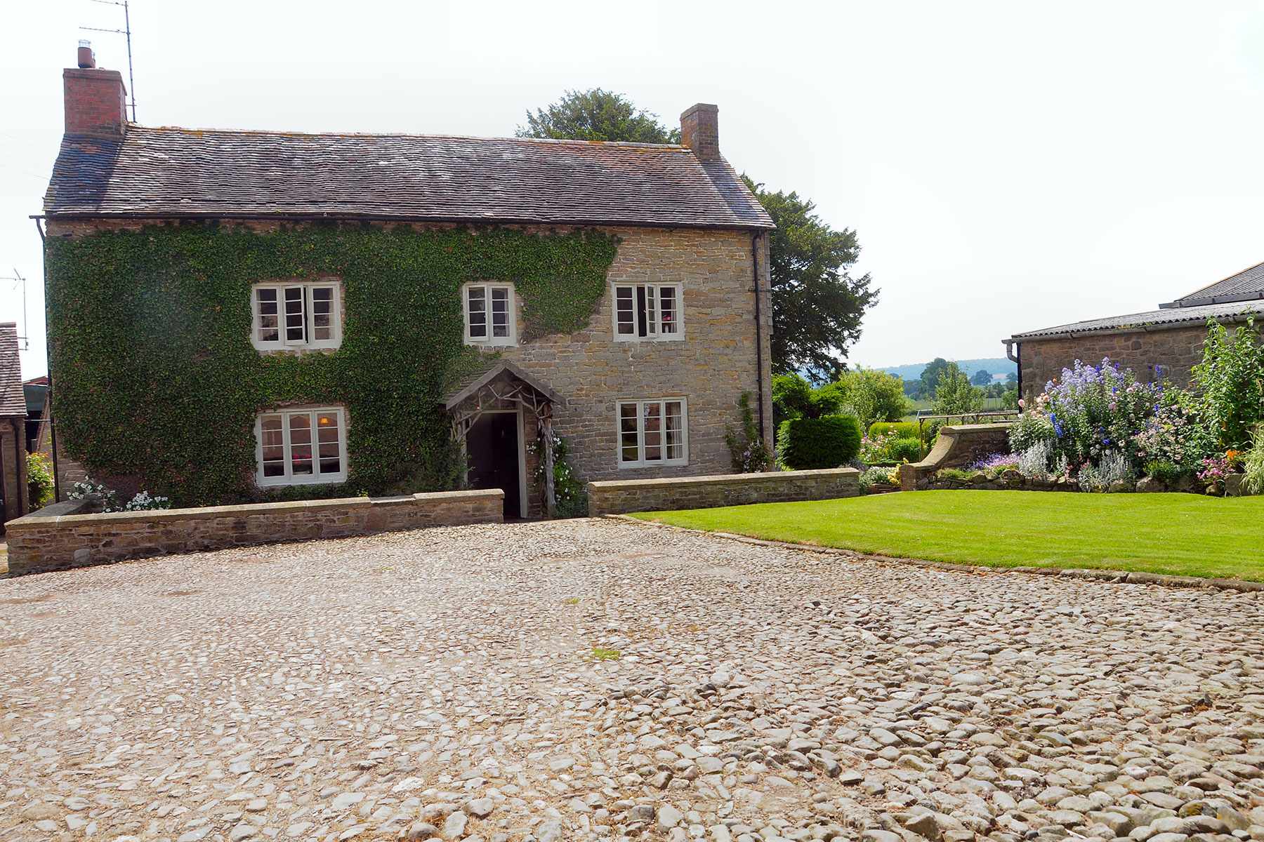 Court Farm